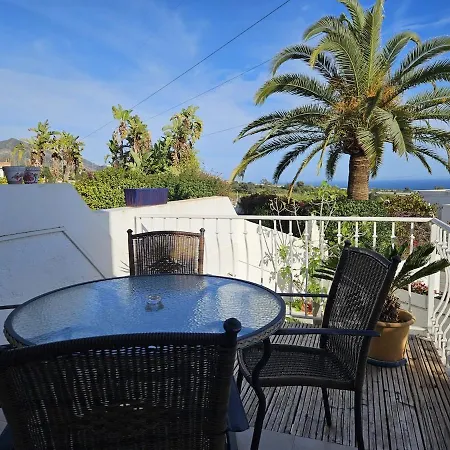 Prázdninový dům Casa Sunrisa With Breath Taking Sea And Mountain View Nerja